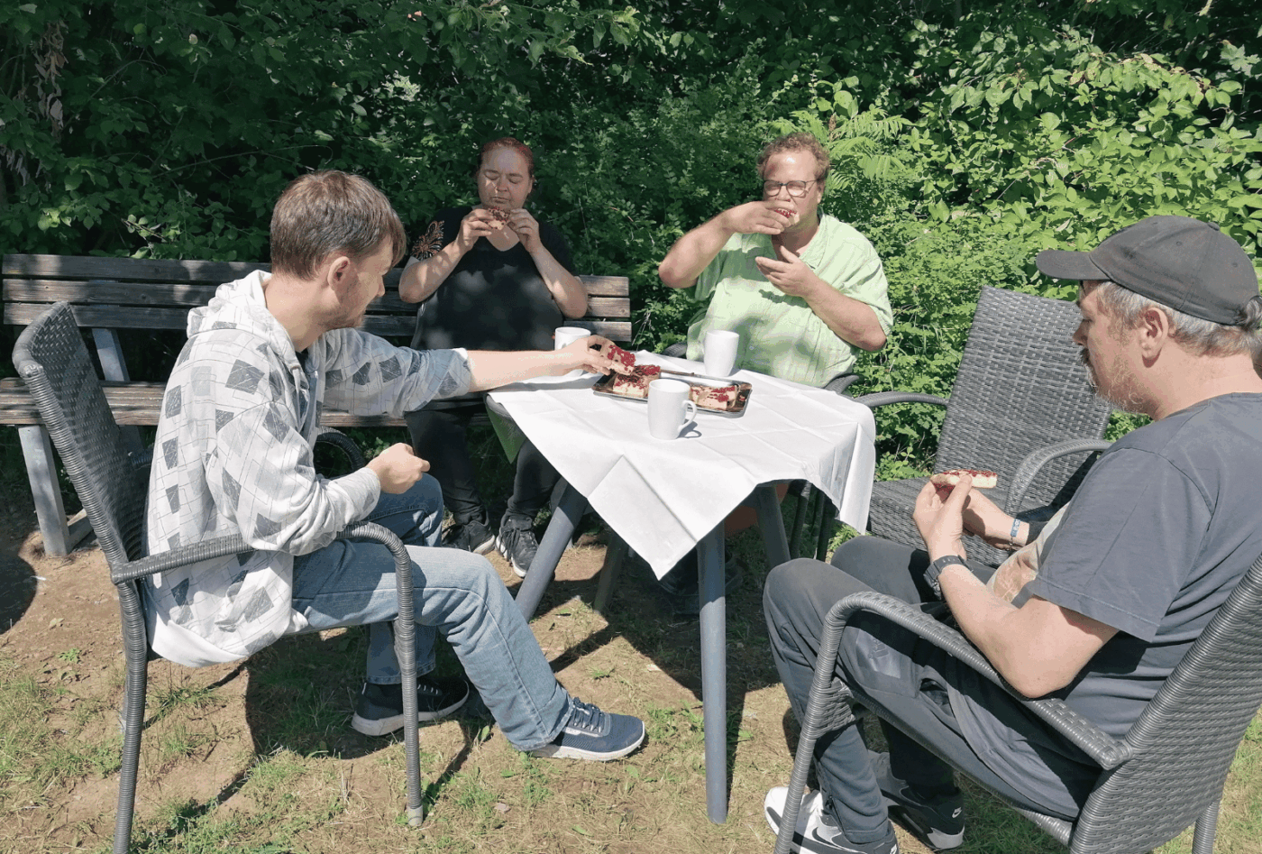 Erste Ernte bei INTAR